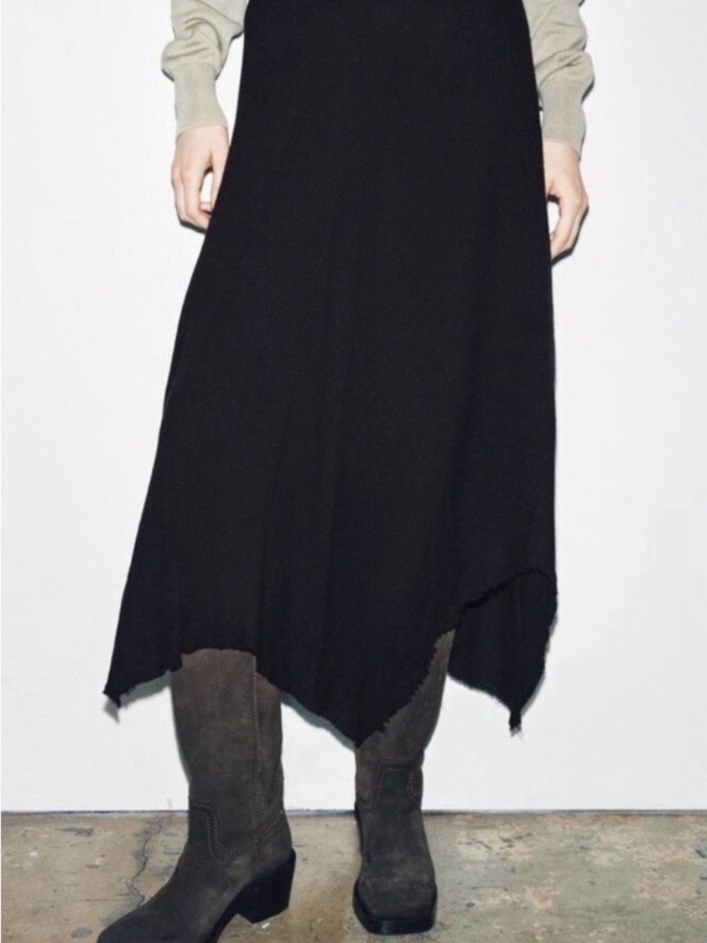 NWT Zara ZW Collection Asymmetrical
Midi Skirt Black Womens Large - Picture 3 of 14